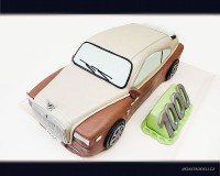 Marcipánový modelovaný 3D dort. Rozměry 55 x 20 cm, váha 10 kg.